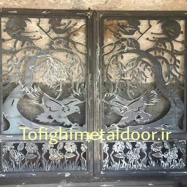 درب فلزی دو لنگه با ورق لیزری کد ۴۴۴