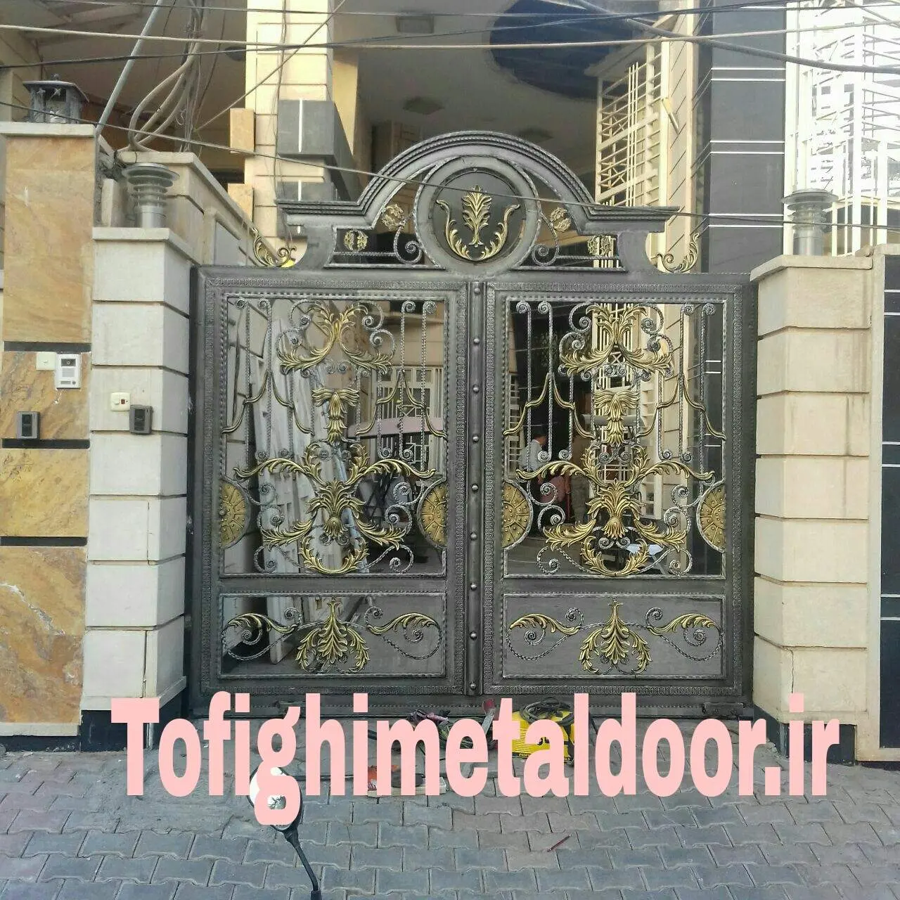 درب فلزی دو لنگه طرح ترک کد ۴۵۳