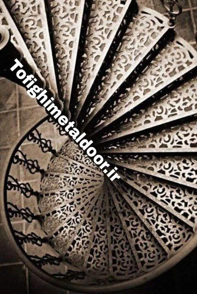 پله گرد با کف پله های لیزری کد ۵۸۲