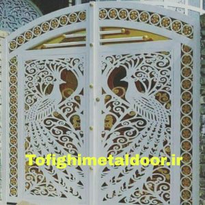 درب فلزی دو لنگه طرح طاووس کد ۷۲۳