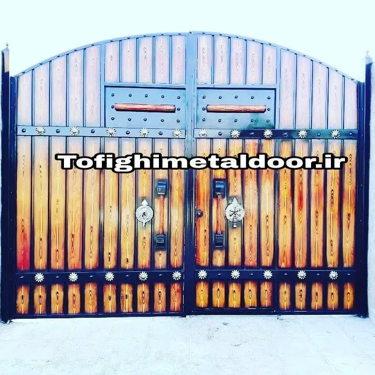 درب فلزی دولنگه طرح چوب کد ۷۴