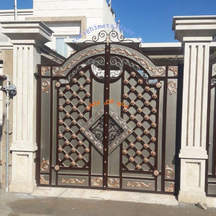 درب فلزی دو لنگه طرح روسی کد ۲۱۴
