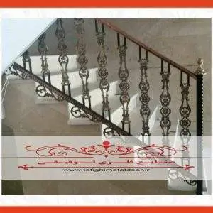 نرده فرفورژه راه پله کد ۹۱۳ 2 نرده فرفورژه راه پله کد ۹۱۳