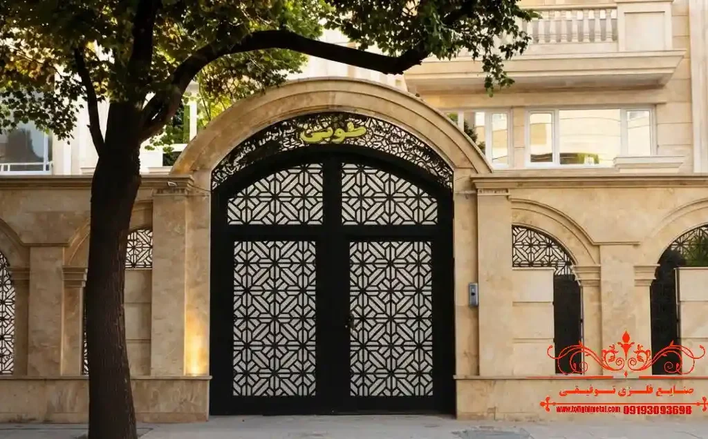 درب حیاط در اهواز 4 درب حیاط در اهواز: برش لیزری درب حیاط با متریال مقاوم در برابر حرارت