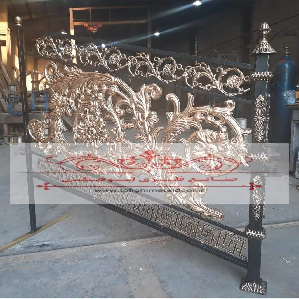 نرده لوکس آلومینیومی کد ۹۴۳ 1 PicsArt 10 25 10 48 01 1024x1024