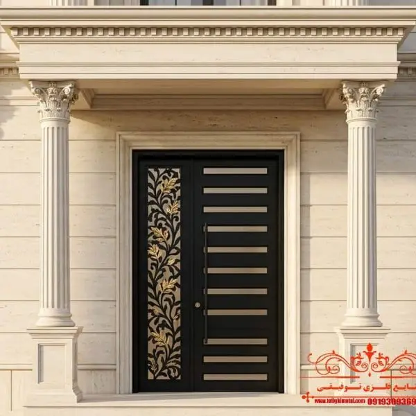 درب حیاط در ایلام