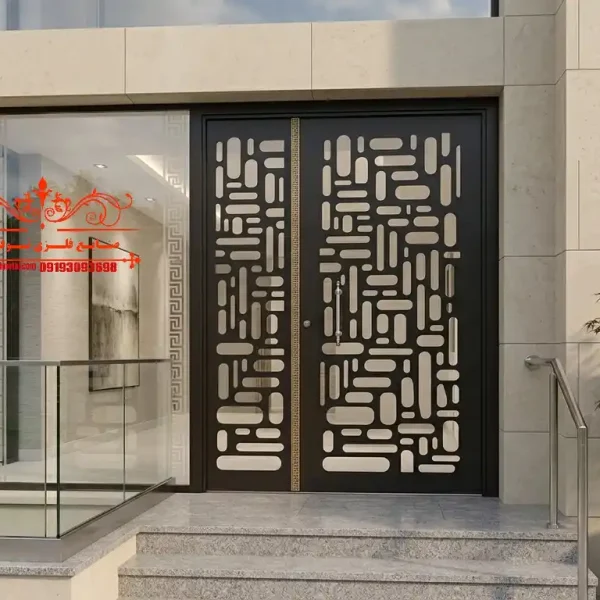 درب لیزری در قزوین نمای شیک درب ورودی لیزری با برش CNC و جزئیات طلایی در یک ساختمان لوکس