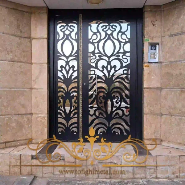 درب یک و نیم لنگه طرح تاج 21030