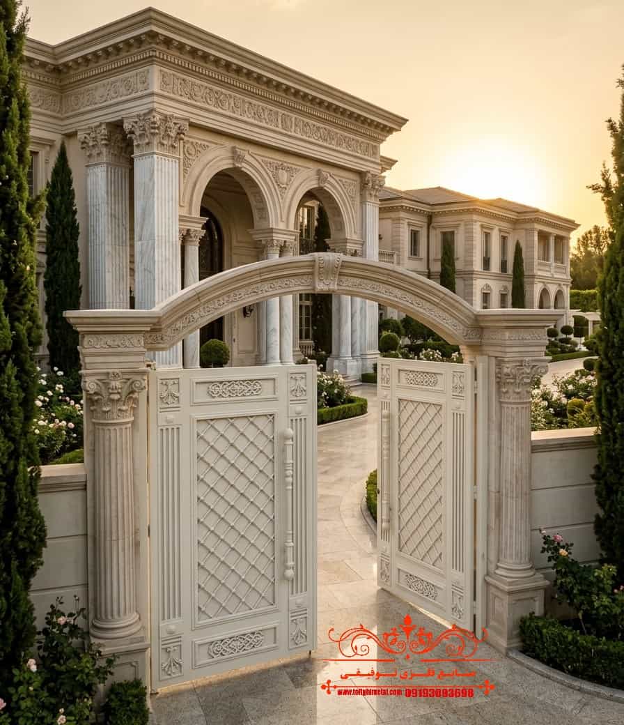 درب حیاط رنگ سفید